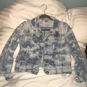 Cropped bleach tie die denim jacket